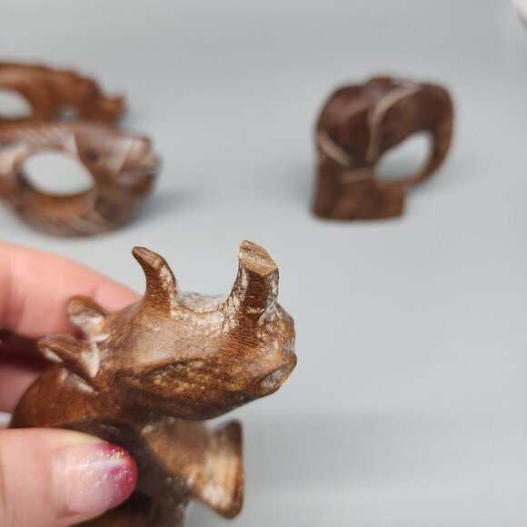 X4 African Wooden Napkin Ring Holders Animals Elephant Fish Rhino Hippo 3" - Picture 6 of 8